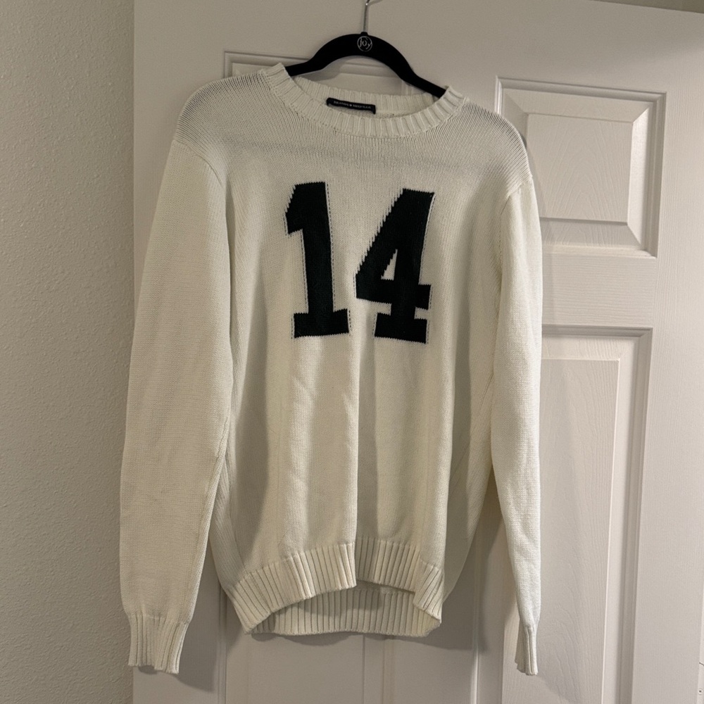 brandy melville white sweater with dark green 14